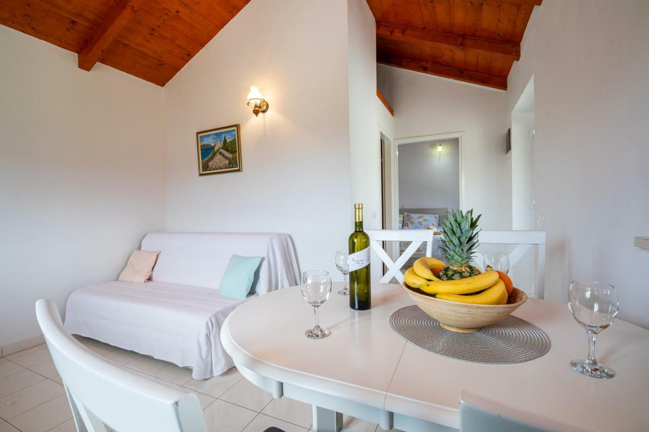 Vineyard House & Olive Grove House Villa Račišće Dış mekan fotoğraf